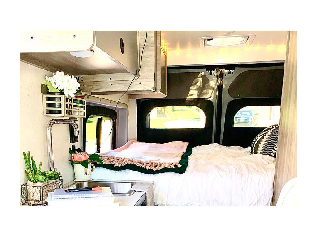 Interior of Lindsey's Solis