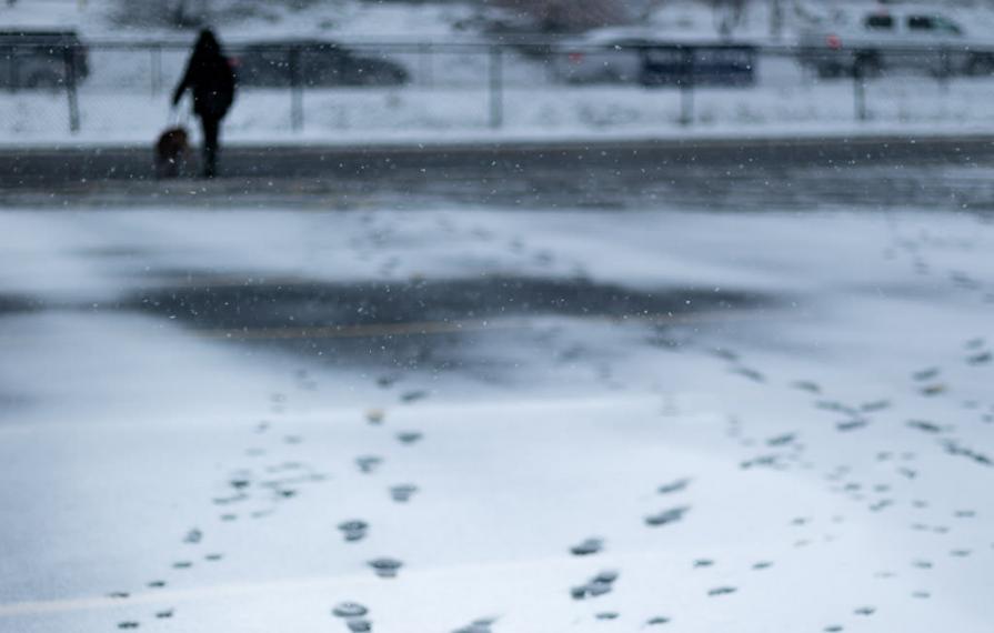 Detail view of dual-pane acrylic window