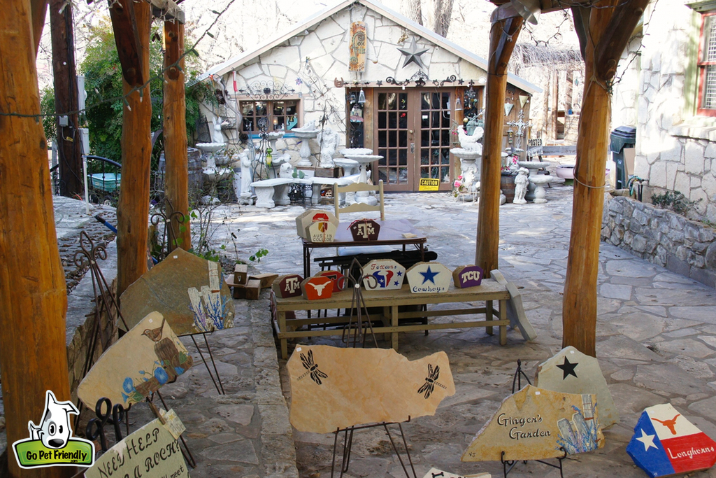 Small shop with items for sale set up outside.