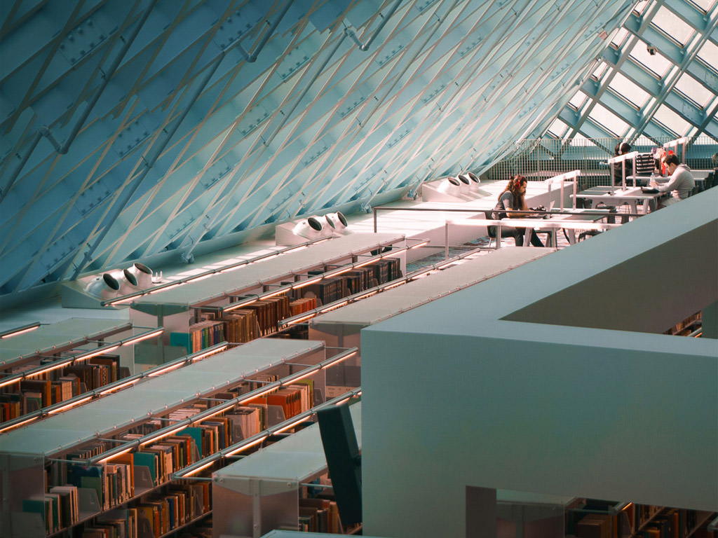 Interior shot of a public library as an example of ways to stay connected while on the road