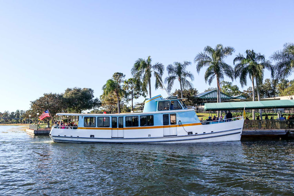 Shuttle boat loaded with passengers