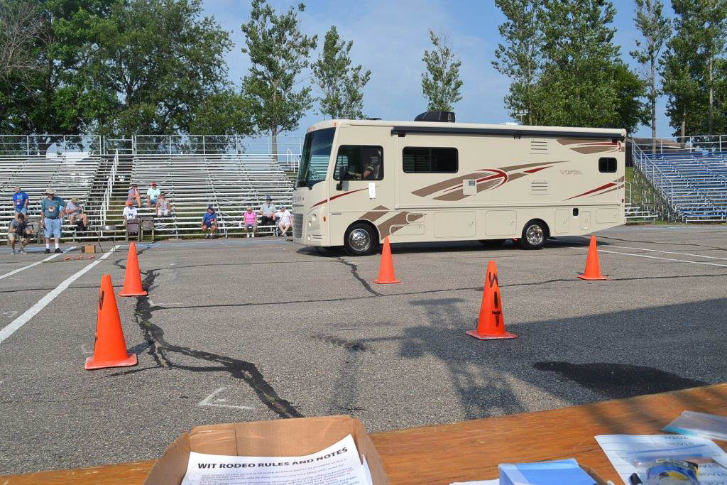 Winnebago Vista ready to go for a game during Grand National Rally